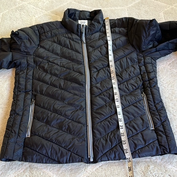 GAP Puffer Jacket - Picture 13 of 13